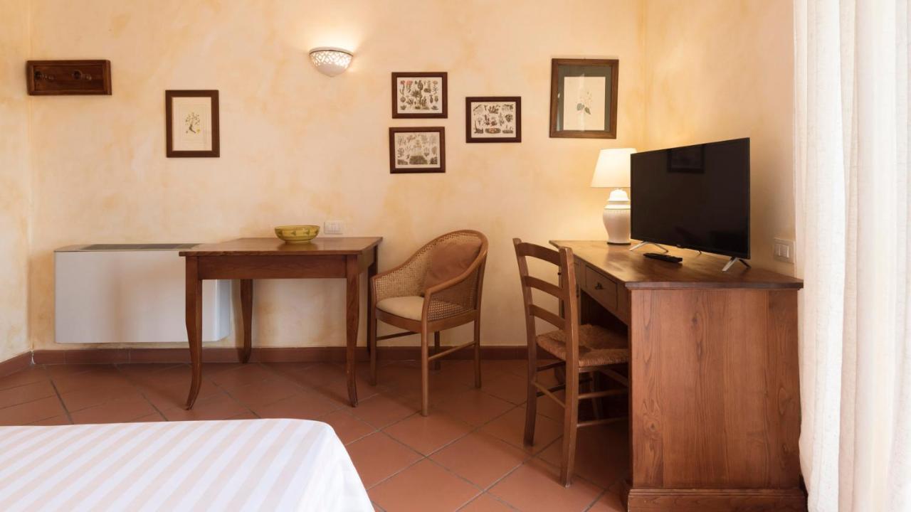 Antico Casale Di Hotel 4*