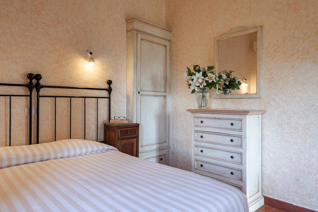 Antico Casale Di 4*
